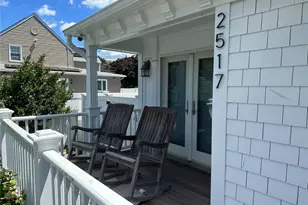 2517 Rockville Centre Pkwy, Oceanside, NY 11572 - Photo 3