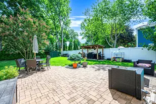 87 Wexford Dr, Oakdale, NY 11769 - Photo 37