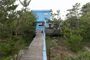 27 Champlain St, Ocean Beach, NY 11770 - Photo 15