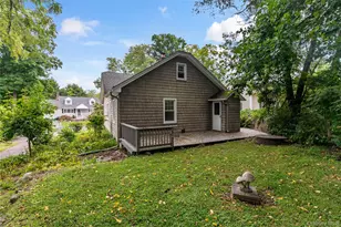 2070 Hamblyn St, Yorktown Heights, NY 10598 - Photo 19