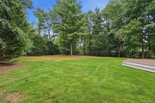 65 E Rogues Path, Huntington, NY 11746 - Photo 33