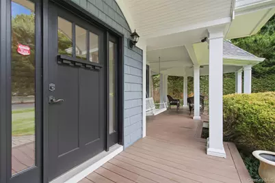 65 E Rogues Path, Huntington, NY 11746 - Photo 3