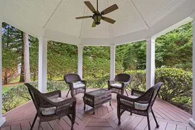 65 E Rogues Path, Huntington, NY 11746 - Photo 5