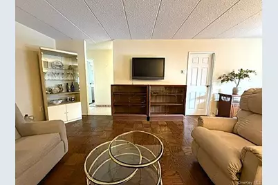 1085 Warburton Avenue #820, Yonkers, NY 10701 - Photo 9