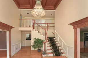 7 Saw Mill Ln, Cold Spring Harbor, NY 11724 - Photo 9