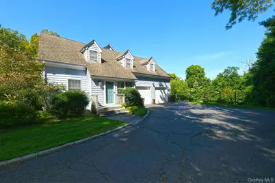 7 Saw Mill Lane, Cold Spring Harbor, NY 11724 - Photo 19