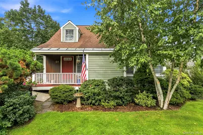60 Livingston Avenue, Valhalla, NY 10595 - Photo 27