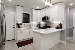 128 E 238th St, Bronx, NY 10470 - Photo 3