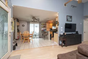 75 Westminster Dr, Shirley, NY 11967 - Photo 5