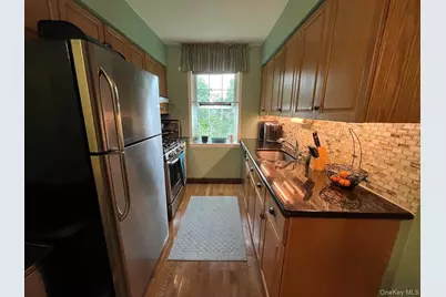 235 Hicksville Road #2B, Bethpage, NY 11714 - Photo 11
