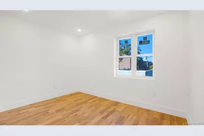 1011 E 221st Street, Bronx, NY 10469 - Photo 11
