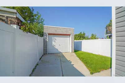 1011 E 221st Street, Bronx, NY 10469 - Photo 21