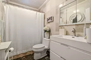 902 E 232nd St, Bronx, NY 10466 - Photo 19