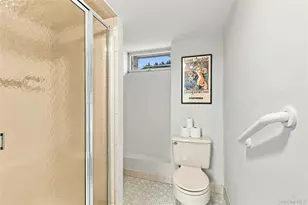 185 Crocus Ave, Floral Park, NY 11001 - Photo 25