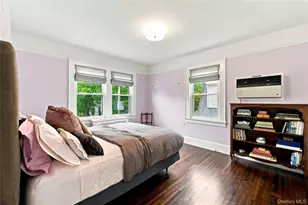 185 Crocus Ave, Floral Park, NY 11001 - Photo 17