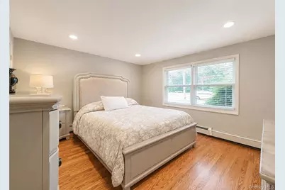 1028 Union Boulevard, Bay Shore, NY 11706 - Photo 21