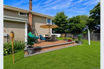 1028 Union Boulevard, Bay Shore, NY 11706 - Photo 29