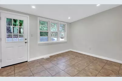 66 Washington Street, Setauket, NY 11733 - Photo 13