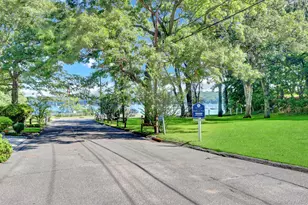 66 Washington St, Setauket, NY 11733 - Photo 27