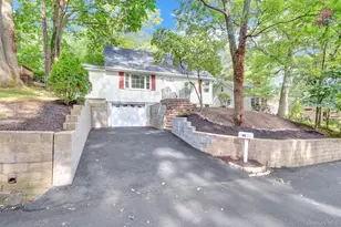 66 Washington St, Setauket, NY 11733 - Photo 3
