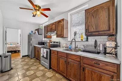 2476 Arthur Avenue, Bronx, NY 10458 - Photo 9