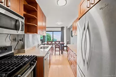 33-65 14th Street #5A, Astoria, NY 11106 - Photo 7