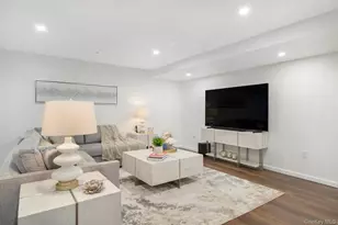 28 Andrew Ct, Southampton, NY 11968 - Photo 13