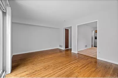 284 Park Avenue #Left Side, Harrison, NY 10528 - Photo 9