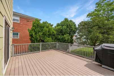 284 Park Avenue #Left Side, Harrison, NY 10528 - Photo 3