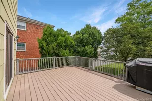 284 Park Ave, Harrison, NY 10528 - Photo 3