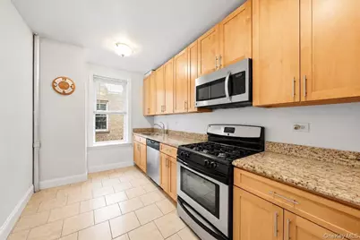 811 Walton Avenue #E18, Bronx, NY 10451 - Photo 7