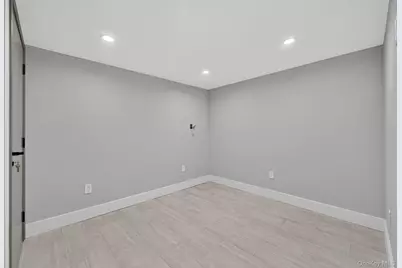 11137 196th Street, Hollis, NY 11412 - Photo 17
