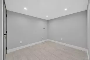 111-37 196th St, Hollis, NY 11412 - Photo 17