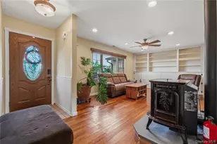 28 Hilltop Dr, Mahopac, NY 10541 - Photo 5