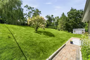 28 Hilltop Dr, Mahopac, NY 10541 - Photo 41