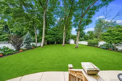8 Gedney Avenue, Smithtown, NY 11787 - Photo 21