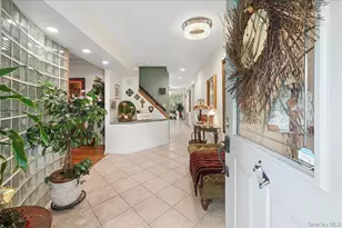 12 Berkshire Dr, New City, NY 10956 - Photo 3