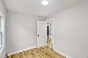1180 Woodfield Rd, Rockville Centre, NY 11570 - Photo 23