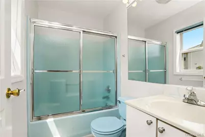 64 Greenvale Circle, White Plains, NY 10607 - Photo 19