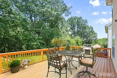 64 Greenvale Circle, White Plains, NY 10607 - Photo 11