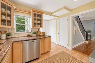 7 Highmeadow Rd, Manhasset, NY 11030 - Photo 13