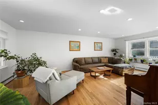 10 Redbridge Ct, East Setauket, NY 11733 - Photo 11