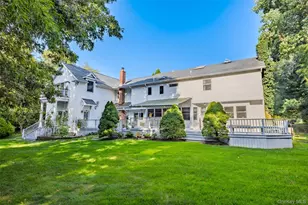 10 Redbridge Ct, East Setauket, NY 11733 - Photo 7