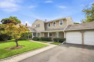 5 Conway Ct, Glen Cove, NY 11542 - Photo 3