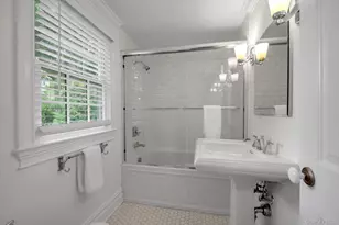 4 Sunset Ln, Port Washington, NY 11050 - Photo 29