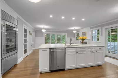 4 Sunset Lane, Port Washington, NY 11050 - Photo 11