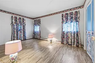 384 Singingwood Dr, Holbrook, NY 11741 - Photo 21