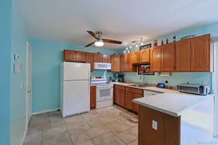 204 Parr Meadow Dr, Newburgh, NY 12550 - Photo 11