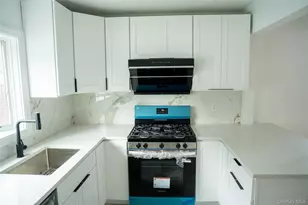 586 Stratford Rd, Baldwin, NY 11510 - Photo 13