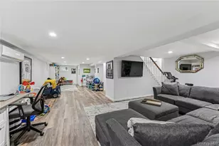 2841 Besade Ct, Oceanside, NY 11572 - Photo 15